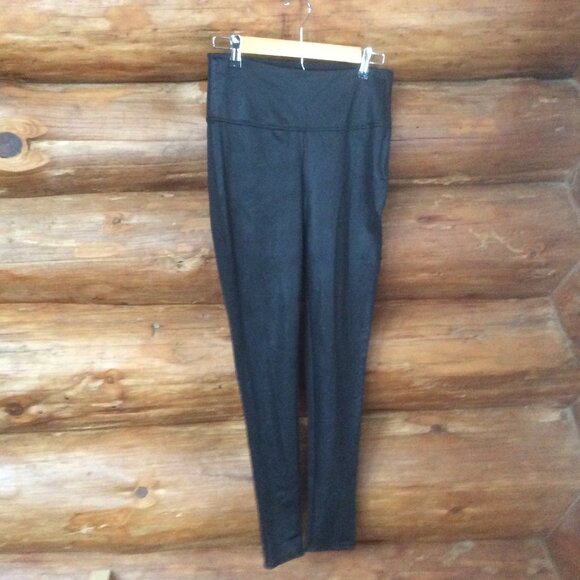Seven7 Black Faux Leather Ultra High Rise Sculpting Vegan Legging Size Medium - Picture 1 of 6